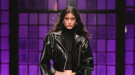 Roberto Cavalli: глубина черного и яркие акценты